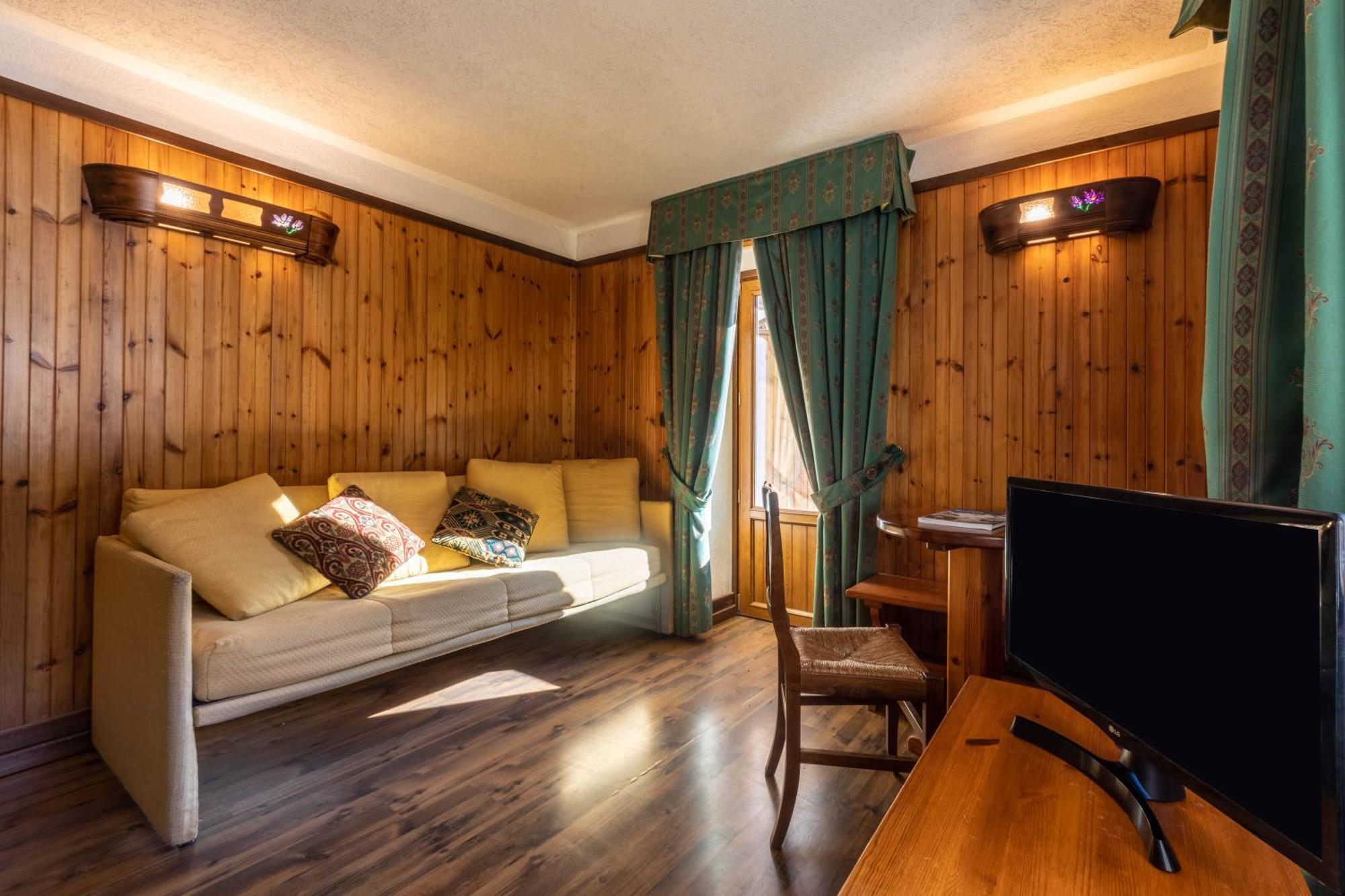 Hotel Bouton D'Or - Cogne Exteriér fotografie