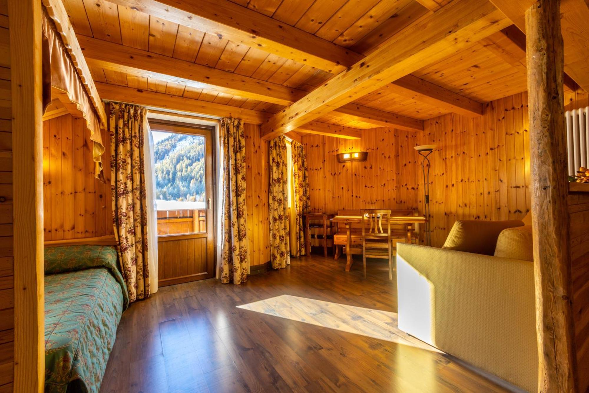 Hotel Bouton D'Or - Cogne Exteriér fotografie