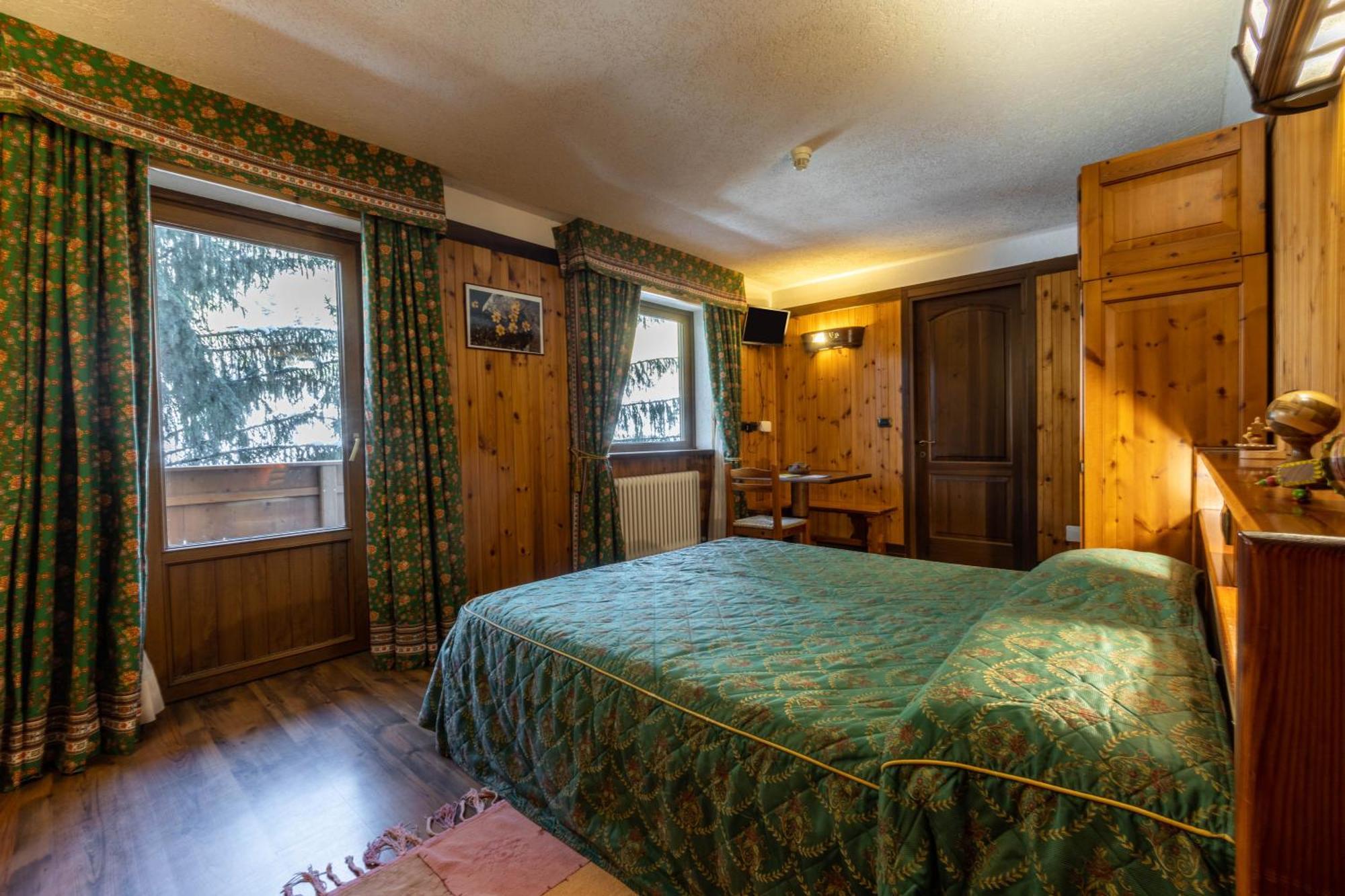 Hotel Bouton D'Or - Cogne Exteriér fotografie