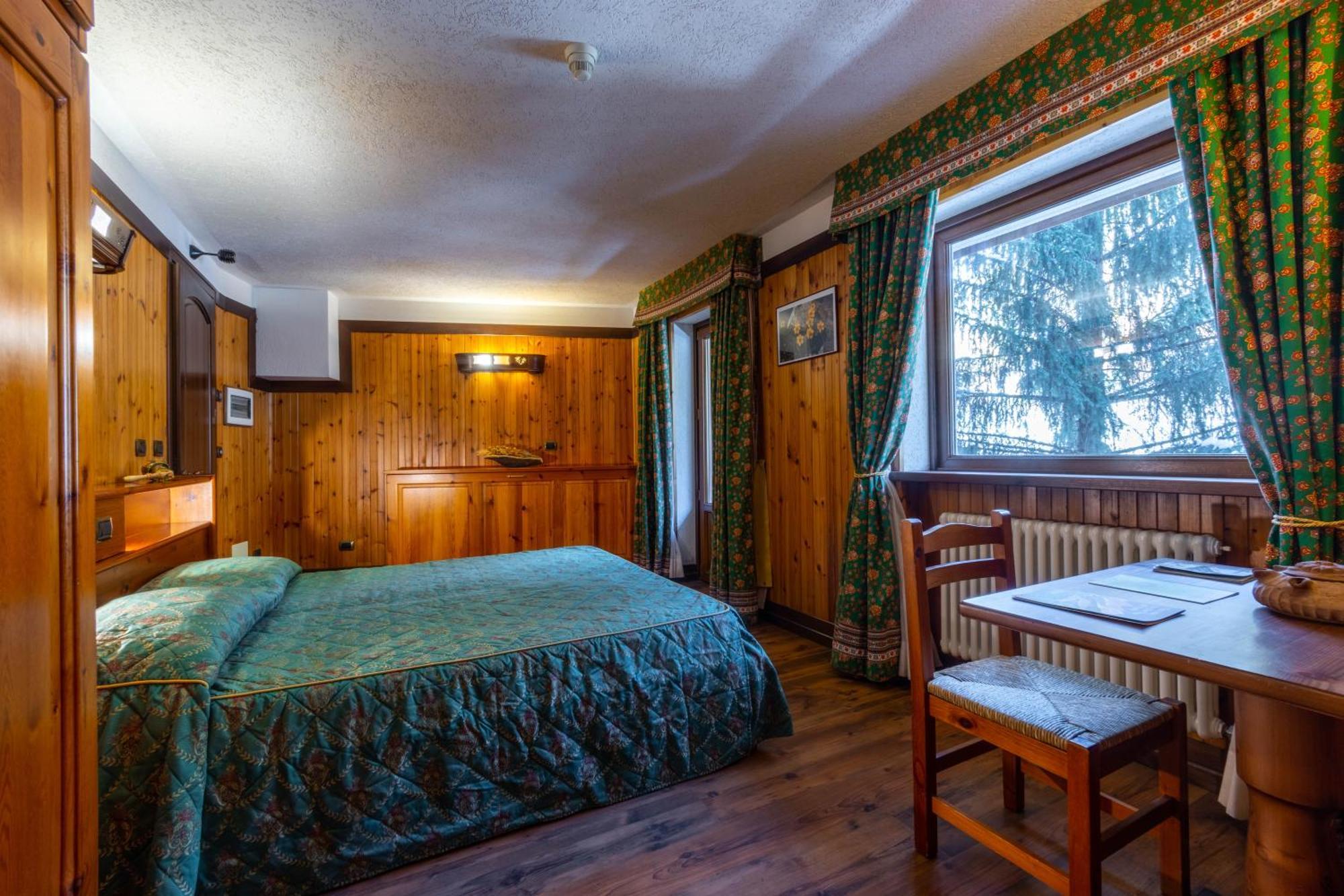 Hotel Bouton D'Or - Cogne Exteriér fotografie