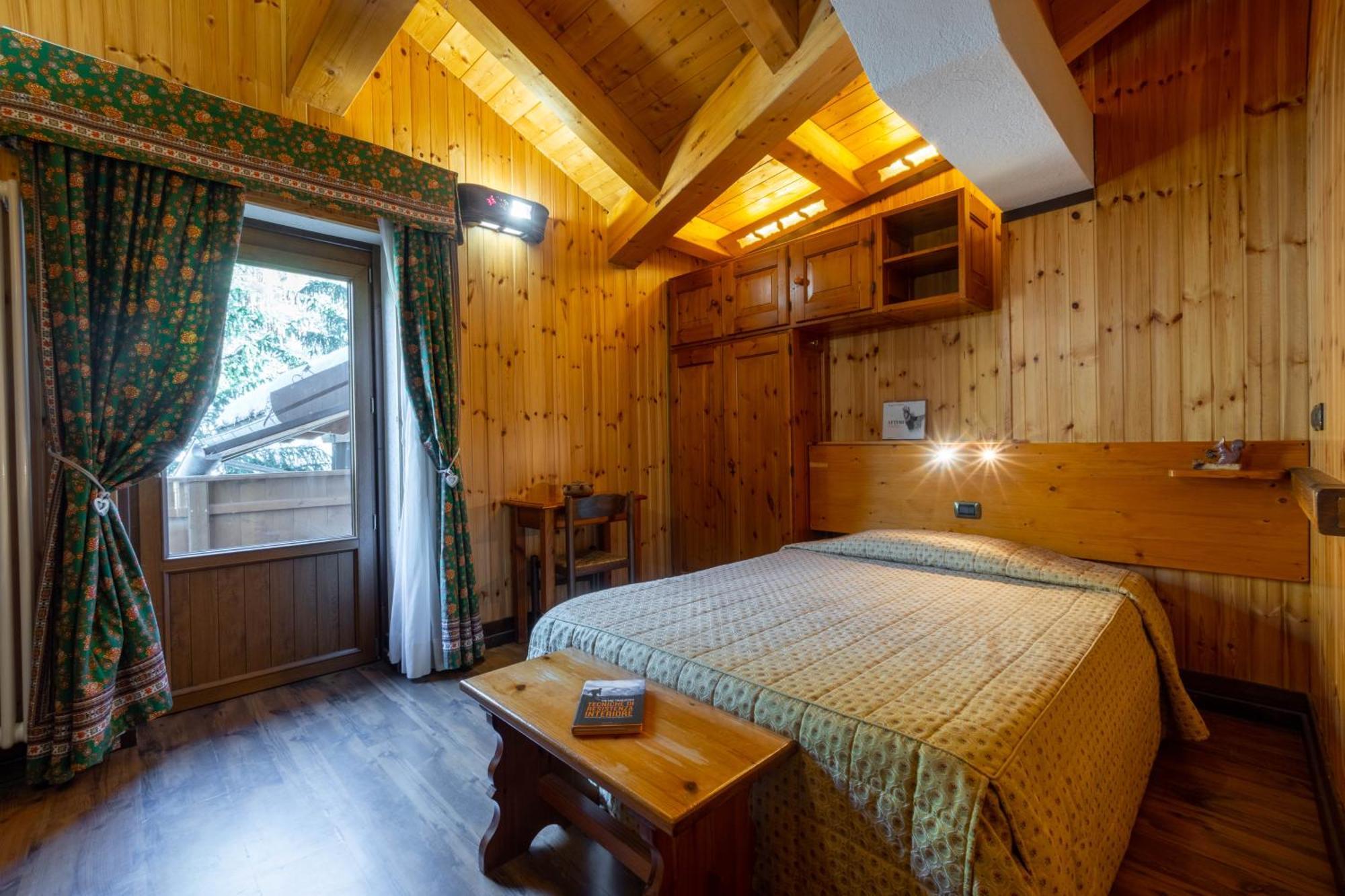 Hotel Bouton D'Or - Cogne Exteriér fotografie